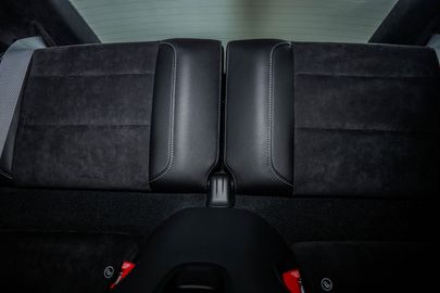 Car image 33