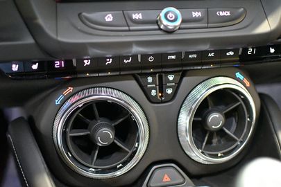 Car image 24