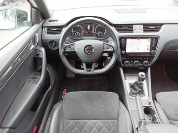 Car image 30