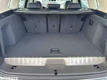 Car image 39