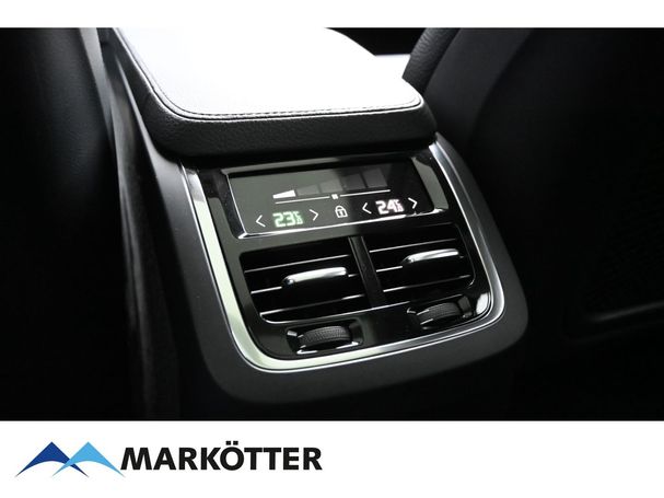 Volvo XC90 T8 Recharge AWD 335 kW image number 36