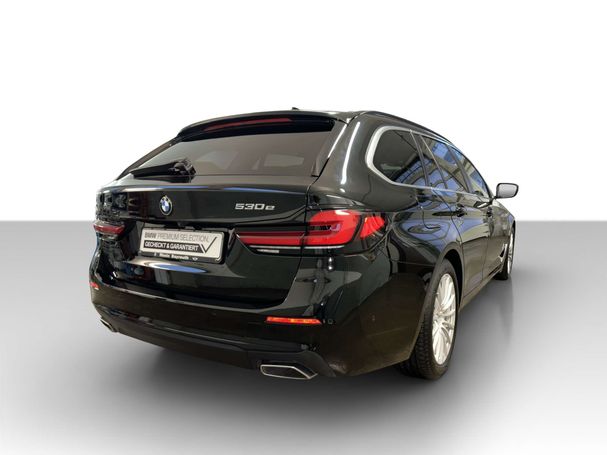 BMW 530i Touring xDrive 185 kW image number 3