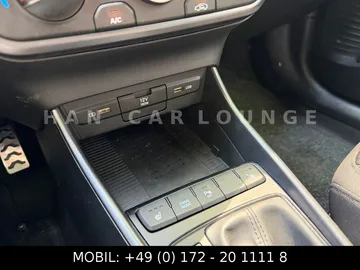 Car image 33