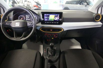 Car image 11