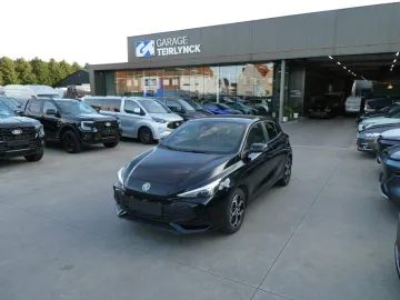 Car image 25