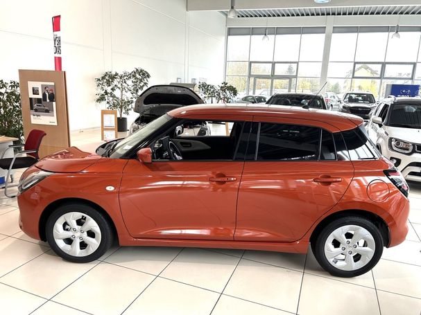 Suzuki Swift 1.2 Hybrid Comfort 61 kW image number 5