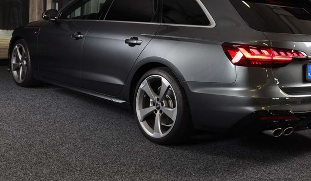 Audi A4 2.0 TFSI S-line Avant 110 kW image number 48