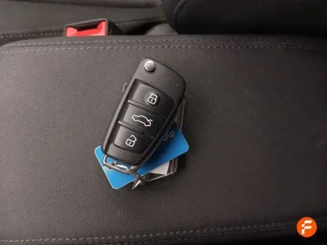 Car image 27