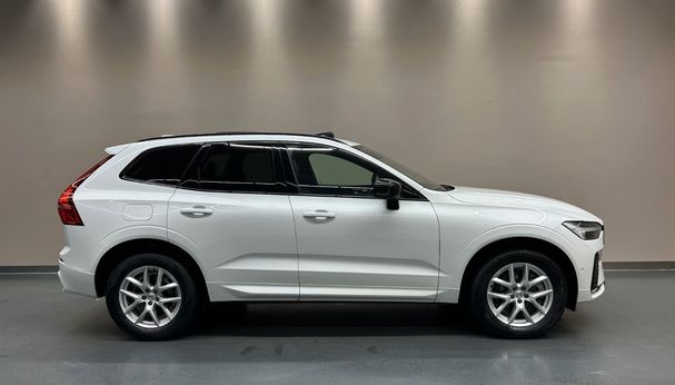 Volvo XC60 AWD Ultimate 145 kW image number 3