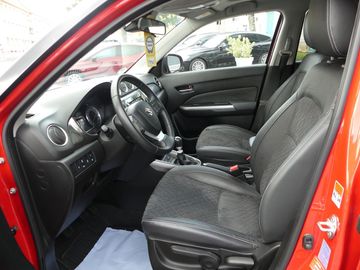 Car image 11