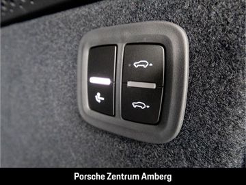 Car image 34