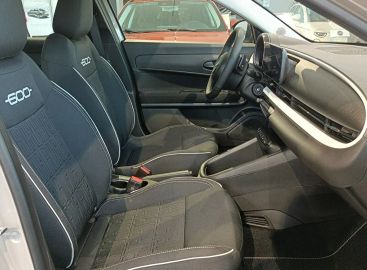 Car image 14