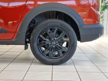 Car image 22