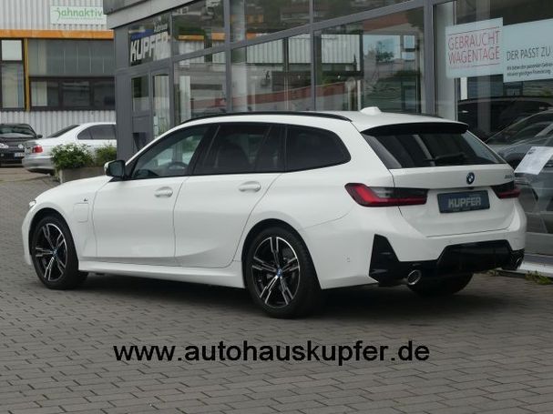 BMW 330 Touring e M 215 kW image number 4