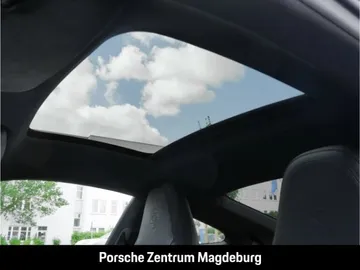 Car image 32
