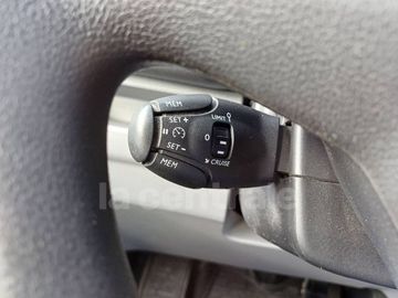 Car image 33