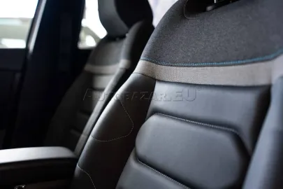 Car image 35