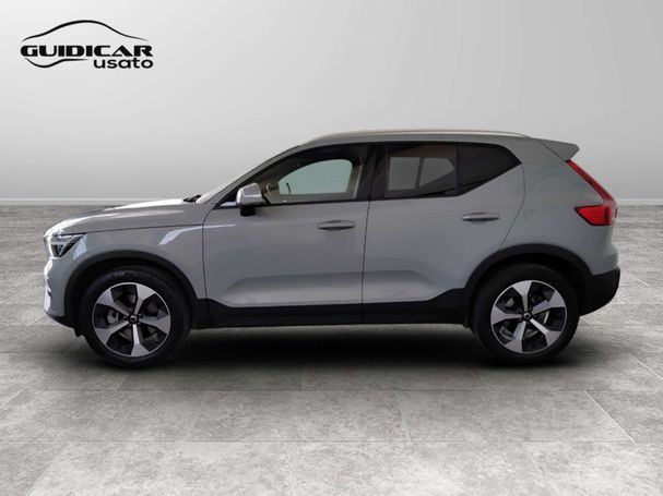 Volvo XC40 B3 Core 120 kW image number 8