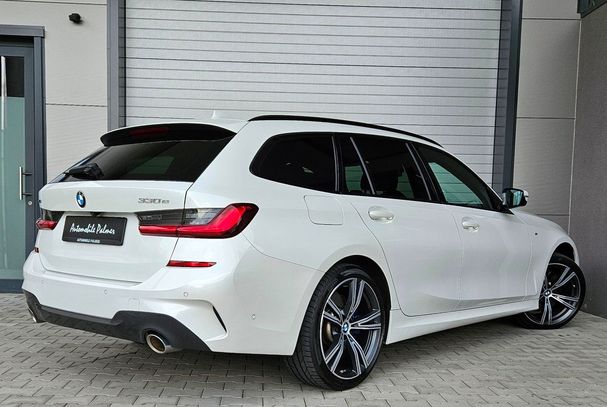 BMW 330 Touring e M Sport xDrive 215 kW image number 3