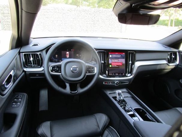 Volvo S60 B4 Plus 145 kW image number 10