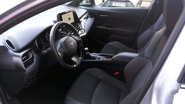 Toyota C-HR 90 kW image number 14