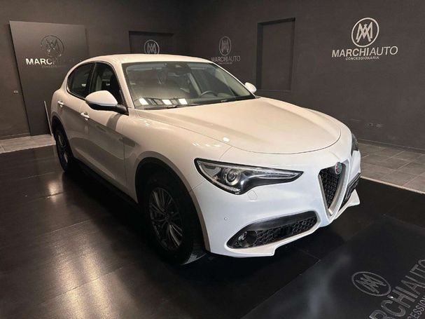 Alfa Romeo Stelvio 2.2 Diesel AT8 Q4 140 kW image number 2