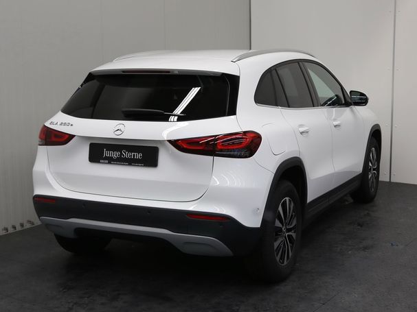 Mercedes-Benz GLA 250 e 160 kW image number 3