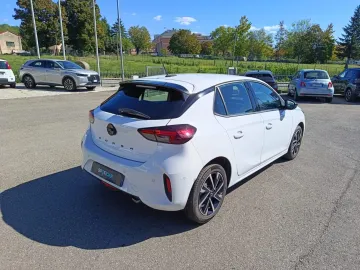 Car image 37