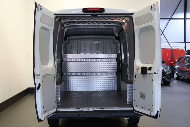 Peugeot Boxer HDi L2H2 88 kW image number 8