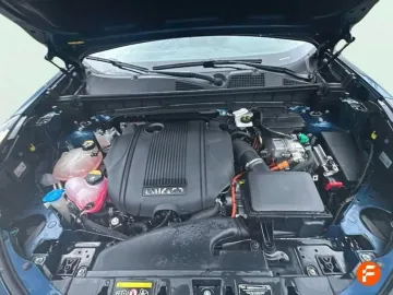 Car image 27