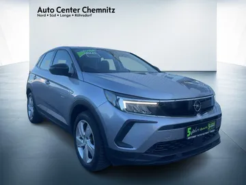 Car image 2