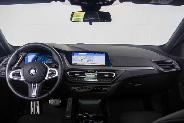 BMW 118i 100 kW image number 9