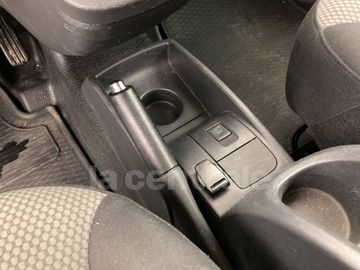 Car image 38