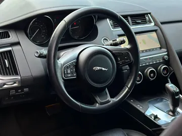 Car image 37