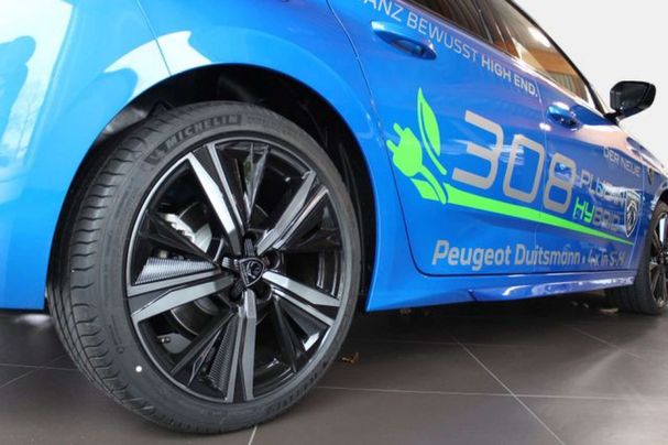 Peugeot 308 Hybrid 225 GT e-EAT8 165 kW image number 4