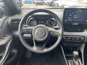 Car image 15