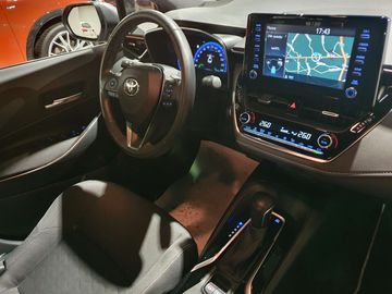 Car image 10