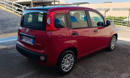 Car image 5