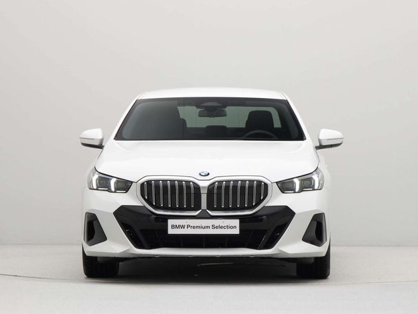 BMW 520i 140 kW image number 6