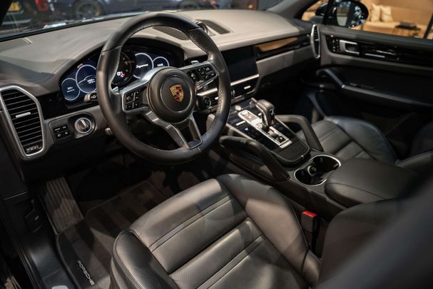 Porsche Cayenne E-Hybrid 340 kW image number 17