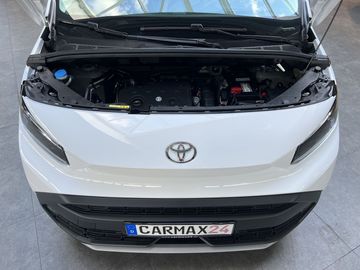 Car image 23