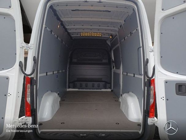 Mercedes-Benz Sprinter 215 CDI 110 kW image number 16