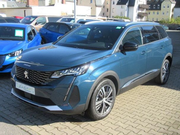 Peugeot 5008 130 Allure 96 kW image number 1