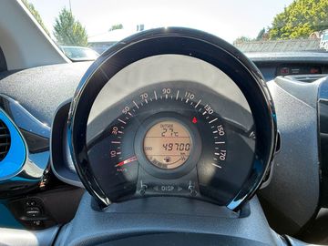 Car image 24