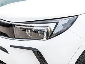 Car image 28