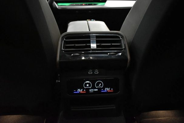 BMW i5 442 kW image number 29