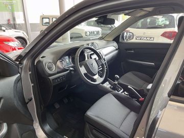 Car image 10