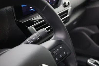 Car image 44