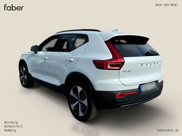 Volvo XC40 B4 Plus Dark 145 kW image number 3