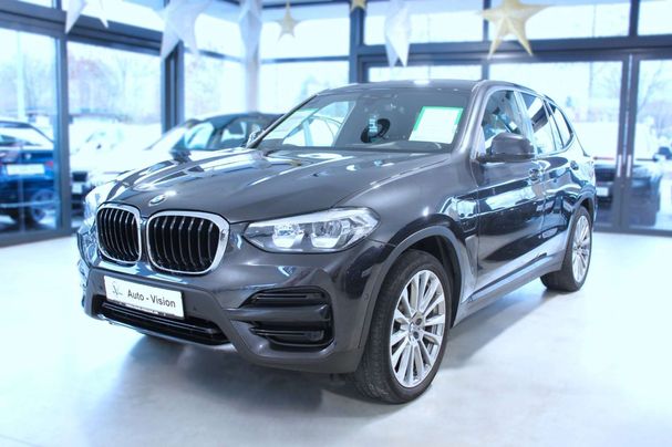 BMW X3 xDrive30e Advantage 215 kW image number 2